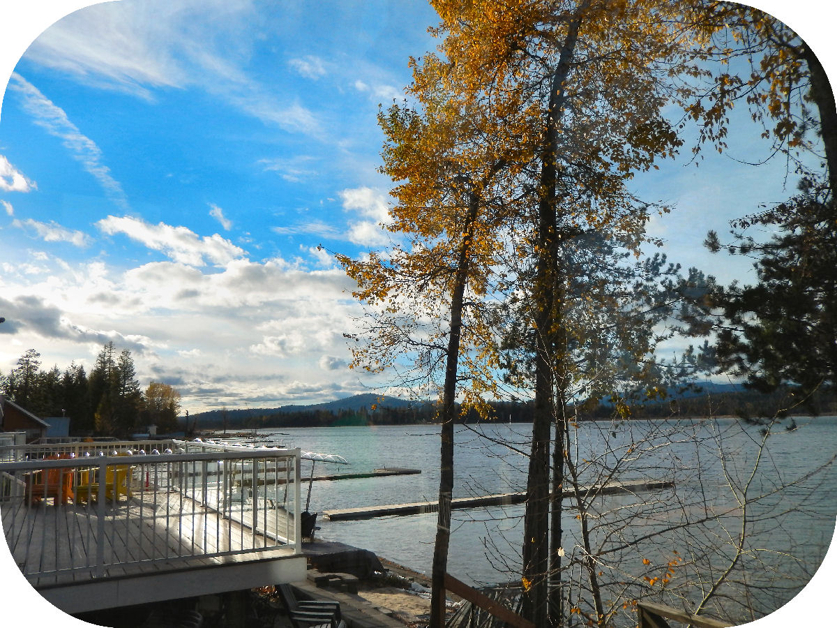 Diamond Lake Scene
                                  Oct 26 2014